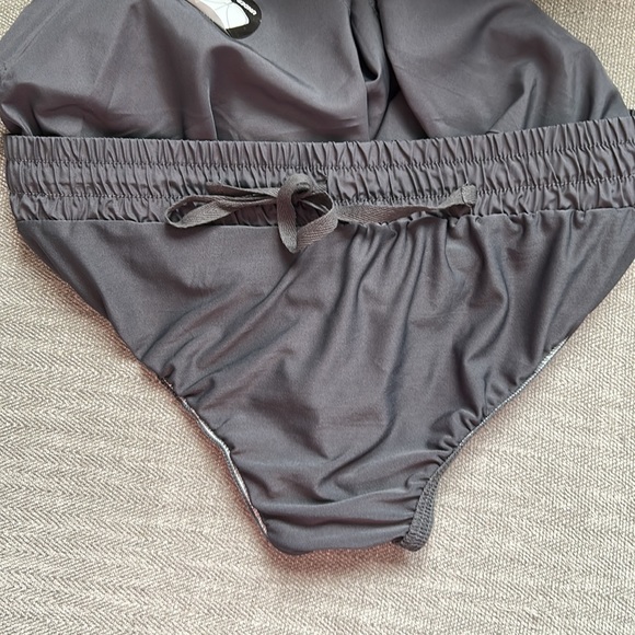 Starting Point woven shorts - Picture 9 of 13